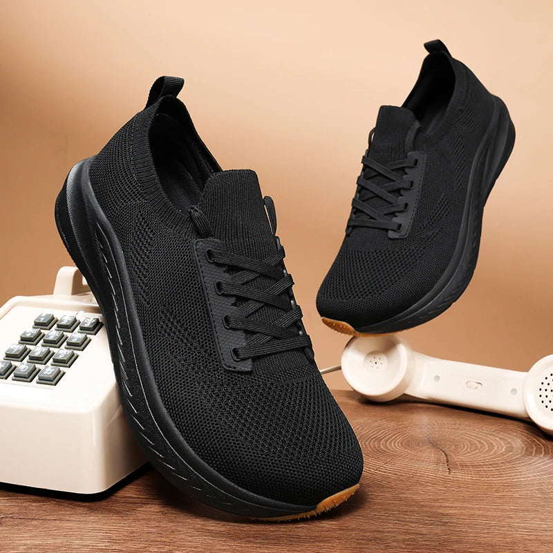 Men's Minimalist Wide-Toe Sneakers